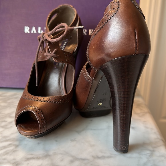 Ralph Lauren Collection - Piper Platform Heel - Size 7 in Brown - Picture 6 of 10